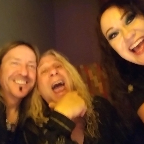 Meet your Posher, Perpetual Pieces - Picture 7 of 8